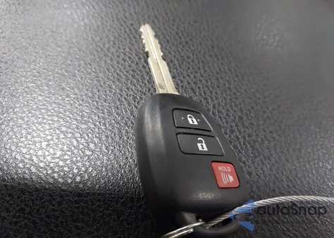 2017 Toyota Rav4 Le z USA, uszkodzony, nr VIN JTMBFREV2HJ708403